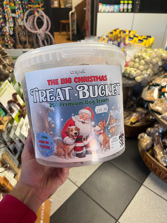 Unipet - Bumper Christmas Selection Tub 250 Treats
